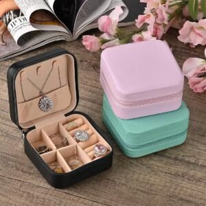 Mini Portable Leather Jewelry Organiser (MixRandom colour)